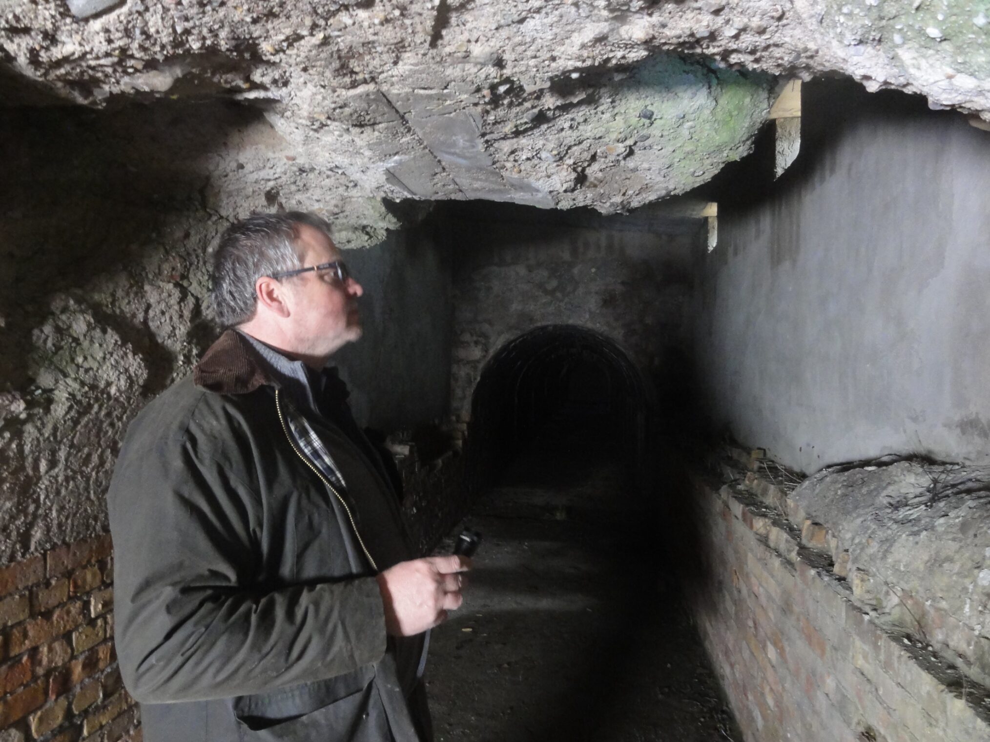Der Osten - Entdecke, wo du lebst: Der Georgischacht Wansleben – Andreas Tautrim inspiziert Bunkeranlage Der Osten - Entdecke, wo du lebst: Der Georgischacht Wansleben